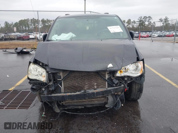 2014 Chrysler Town & Country Touring with VIN 2C4RC1BG6ER438646, listed as a IAAI auction lot 41535122 with 139,866 mi miles. Bid and sale history available at carsss.com. Image 12.