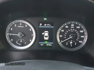 2018 Hyundai Sonata SEL with VIN 5NPE34AF1JH673343, listed as a IAAI auction lot 41827225 with 29,732 mi miles and . Bid and sale history available at carsss.com. Image 7.