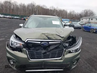 2020 Subaru Forester Touring with VIN JF2SKAXC2LH503528, listed as a IAAI auction lot 41941554 with 32,727 mi miles. Bid and sale history available at carsss.com. Image 12.