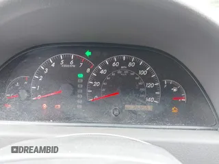 2005 Toyota Camry STD z VIN 4T1BE32K55U632921, wystawiony jako IAAI lot #42341618 z przebiegiem 268 557 mil mil oraz . Historia ofert i sprzedaży dostępna na DreamBid. Obrazek 7.