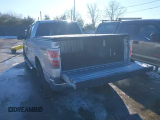 2013 Ford F-150 XL z VIN 1FTFX1EF6DFA27764, wystawiony jako IAAI lot #41255211 z przebiegiem 169 682 mil mil oraz . Historia ofert i sprzedaży dostępna na DreamBid. Obrazek 3.