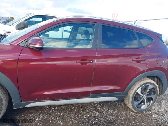 2017 Hyundai Tucson Value with VIN KM8J33A25HU530459, listed as a IAAI auction lot 40889753 with 62,223 mi miles. Bid and sale history available at carsss.com. Image 14.