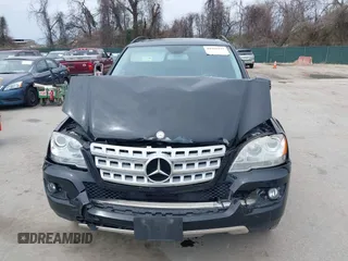 2011 Mercedes-Benz M 350 z VIN 4JGBB8GB1BA723079, wystawiony jako IAAI lot #41951237 z przebiegiem 182 577 mil mil oraz . Historia ofert i sprzedaży dostępna na DreamBid. Obrazek 13.