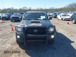 2007 Toyota Tacoma with VIN 5TELU42N07Z451425, listed as a IAAI auction lot 41828083 with 346,755 mi miles and . Bid and sale history available at DreamBid. Image 13.