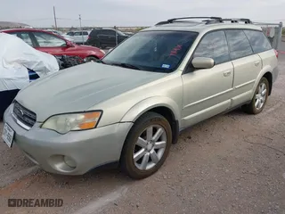 2006 Subaru Legacy Wagon Outback 2.5i Ltd with VIN 4S4BP62C367330788, listed as a IAAI auction lot 42011909 with 282,311 mi miles. Bid and sale history available at carsss.com. Image 2.
