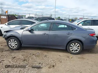 2011 Mazda Mazda6 i Sport with VIN 1YVHZ8BH4B5M19236, listed as a IAAI auction lot 42091308 with 137,042 mi miles. Bid and sale history available at carsss.com. Image 15.