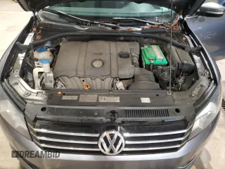 2012 Volkswagen Passat SE z VIN 1VWBP7A39CC080551, wystawiony jako Copart lot #57606895 z przebiegiem 154 965 mil mil oraz Czysty tytuł • Clean title. Historia ofert i sprzedaży dostępna na DreamBid. Obrazek 11.