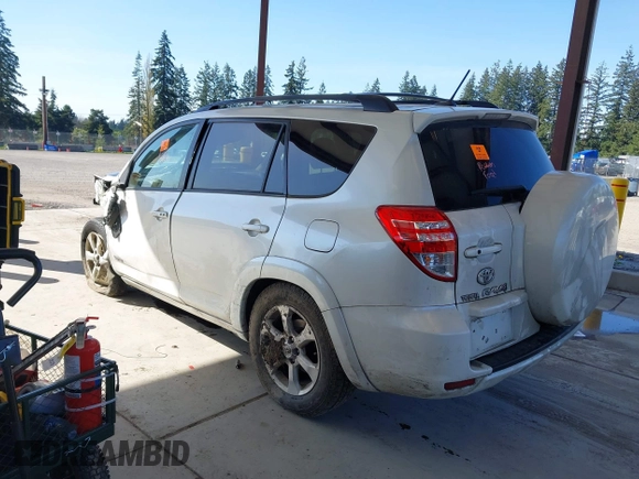 2010 Toyota RAV4 Ltd with VIN 2T3DK4DV2AW016447, listed as a IAAI auction lot 42039978 with Not Provided miles. Bid and sale history available at carsss.com. Image 3.