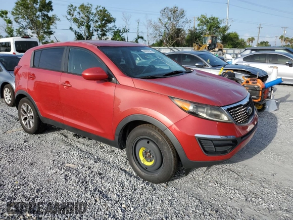 2015 Kia Sportage LX z VIN KNDPB3AC0F7763459, wystawiony jako Copart lot #60222525 z przebiegiem 158 200 mil mil oraz Czysty tytuł • Clean title. Historia ofert i sprzedaży dostępna na DreamBid. Obrazek 4.