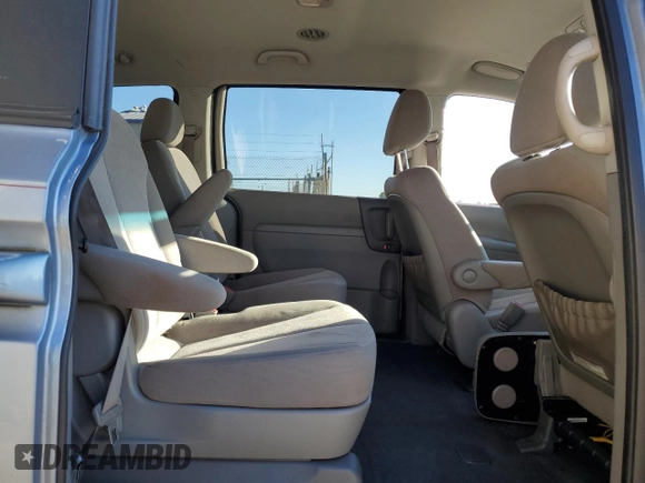 2011 Kia Sedona LX with VIN KNDMG4C78B6383375, listed as a Copart auction lot 76289414 with 198,732 mi miles and Salvage Title. Bid and sale history available at carsss.com. Image 11.