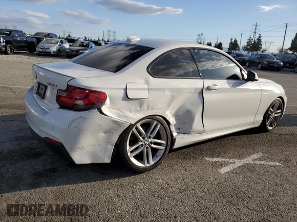 2015 BMW 2 Series 228i with VIN WBA1F9C54FVW98698, listed as a Copart auction lot 47660115 with 91,221 mi miles and Salvage Title. Bid and sale history available at carsss.com. Image 3.