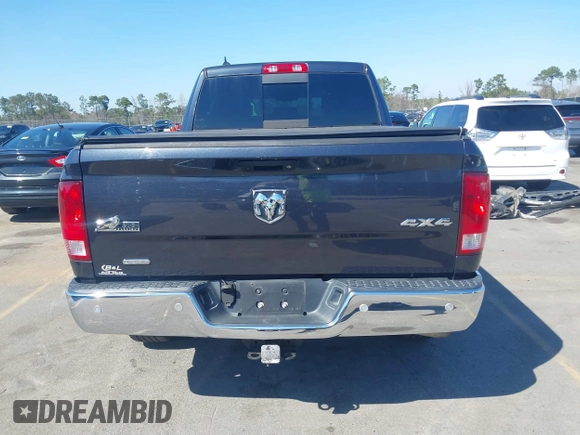 2018 Ram 1500 Big Horn z VIN 1C6RR7GG0JS218820, wystawiony jako IAAI lot #41747621 z przebiegiem 114 959 mil mil oraz . Historia ofert i sprzedaży dostępna na DreamBid. Obrazek 16.