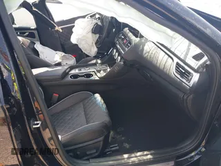 2021 Genesis G70 3.3T z VIN KMTG34LEXMU074563, wystawiony jako IAAI lot #40170167 z przebiegiem 21 428 mil mil oraz . Historia ofert i sprzedaży dostępna na DreamBid. Obrazek 5.