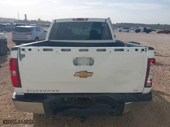 2007 Chevrolet Silverado 1500 LT w/1LT with VIN 2GCEC13C071548412, listed as a IAAI auction lot 41749608 with 224,313 mi miles. Bid and sale history available at carsss.com. Image 16.
