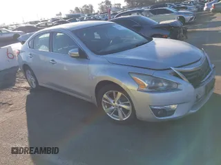 2015 Nissan Altima 2.5 SL with VIN 1N4AL3AP7FC201660, listed as a IAAI auction lot 41345061 with 132,395 mi miles. Bid and sale history available at carsss.com. Image 1.