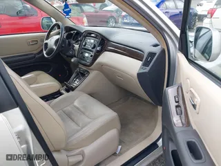2003 Toyota Highlander with VIN JTEHF21A230115414, listed as a IAAI auction lot 41731716 with 105,941 mi miles. Bid and sale history available at carsss.com. Image 5.