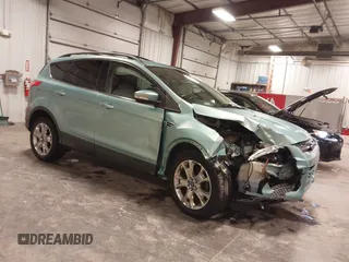 2013 Ford Escape SEL with VIN 1FMCU0HX0DUC33762, listed as a IAAI auction lot 41972122 with 123,308 mi miles. Bid and sale history available at carsss.com. Image 1.