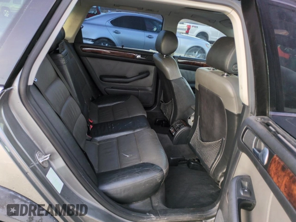 2004 Audi allroad A6 V8 z VIN WA1YD64B54N037957, wystawiony jako Copart lot #84632064 z przebiegiem 194 815 mil mil oraz Szkoda całkowita • Salvage title. Historia ofert i sprzedaży dostępna na DreamBid. Obrazek 10.
