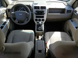 2008 Jeep Patriot Sport z VIN 1J8FF28W38D543935, wystawiony jako Copart lot #53519445 z przebiegiem 169 618 mil mil oraz Czysty tytuł • Clean title. Historia ofert i sprzedaży dostępna na DreamBid. Obrazek 8.