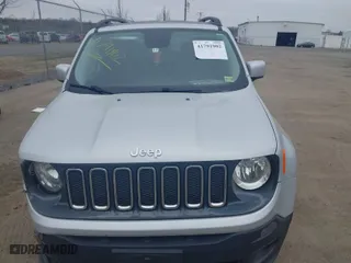 2016 Jeep Renegade Latitude with VIN ZACCJBBT9GPE07008, listed as a IAAI auction lot 41791902 with 82,529 mi miles. Bid and sale history available at carsss.com. Image 11.