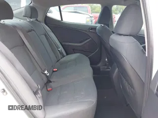 2015 Kia Optima LX z VIN KNAGM4A70F5649084, wystawiony jako IAAI lot #42231976 z przebiegiem 152 545 mil mil oraz . Historia ofert i sprzedaży dostępna na DreamBid. Obrazek 8.