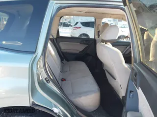 2018 Subaru Forester Premium with VIN JF2SJAEC7JH616233, listed as a IAAI auction lot 41232622 with 197,652 mi miles. Bid and sale history available at carsss.com. Image 8.