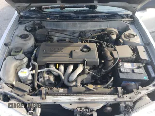 2001 Chevrolet Prizm z VIN 1Y1SK52811Z447352, wystawiony jako Copart lot #73916394 z przebiegiem 89 265 mil mil oraz Szkody całkowita. Historia ofert i sprzedaży dostępna na DreamBid. Obrazek 11.