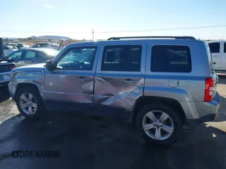 2017 Jeep Patriot Sport with VIN 1C4NJPBB8HD132437, listed as a IAAI auction lot 41429955 with 141,243 mi miles. Bid and sale history available at carsss.com. Image 14.