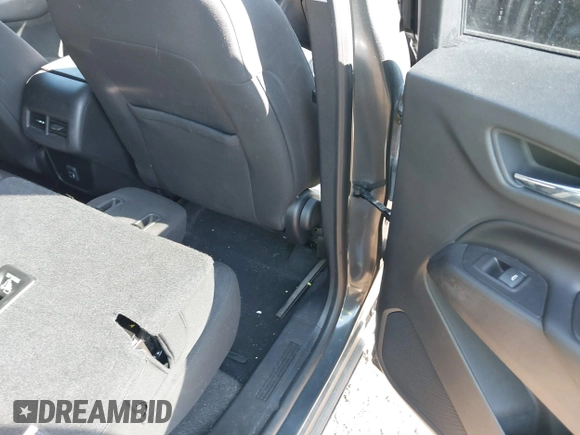 2019 Chevrolet Equinox LT z VIN 2GNAXKEV6K6124145, wystawiony jako IAAI lot #41763497 z przebiegiem 79 264 mil mil oraz . Historia ofert i sprzedaży dostępna na DreamBid. Obrazek 8.
