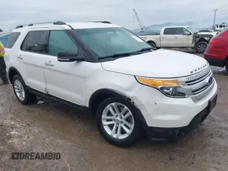 2014 Ford Explorer XLT with VIN 1FM5K8D86EGB99936, listed as a IAAI auction lot 41631657 with 141,097 mi miles and . Bid and sale history available at carsss.com. Image 1.