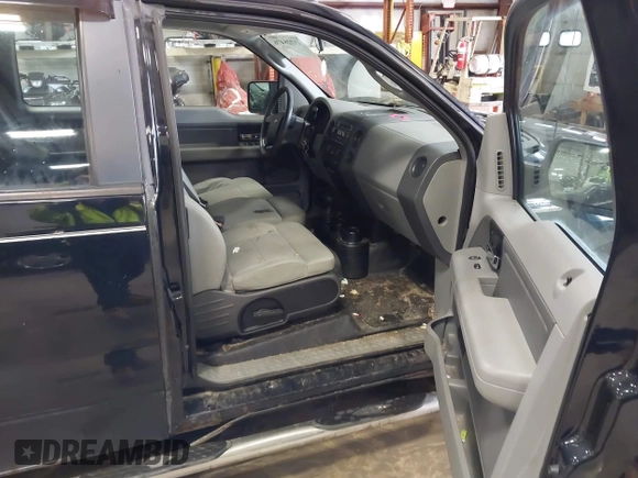 2008 Ford F-150 STX с VIN 1FTRX14W58FB82133, выставлен на аукционе IAAI как лот 41728476 с пробегом 240 697 миль миль и . История ставок и продаж доступна на DreamBid. Изображение 5.