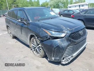 2022 Toyota Highlander XSE z VIN 5TDJZRBH7NS188344, wystawiony jako IAAI lot #42426425 z przebiegiem 28 793 mil mil oraz . Historia ofert i sprzedaży dostępna na DreamBid. Obrazek 1.