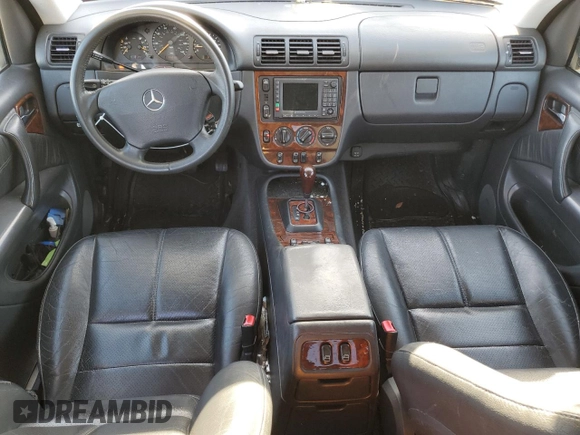 2001 Mercedes-Benz M 320/430/500 z VIN 4JGAB72E81A223281, wystawiony jako Copart lot #71578344 z przebiegiem 112 186 mil mil oraz Czysty tytuł • Clean title. Historia ofert i sprzedaży dostępna na DreamBid. Obrazek 8.