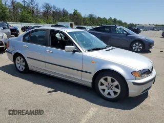 2003 BMW 3 Series 325i with VIN WBAAZ334X3PH33503, listed as a Copart auction lot 65090995 with 198,603 mi miles and Clean title. Bid and sale history available at DreamBid. Image 4.