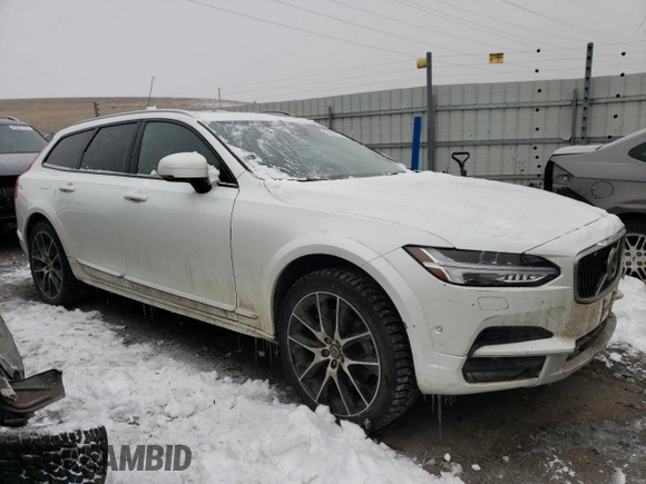 2017 Volvo V90 with VIN YV4A22NL5H1006909, listed as a Copart auction lot 45657175 with 70,049 mi miles and Salvage title. Bid and sale history available at DreamBid. Image 4.