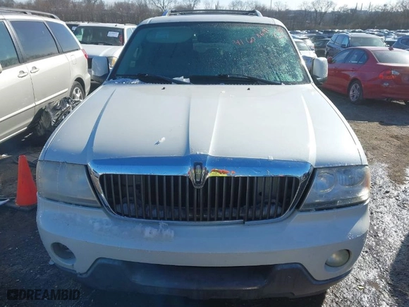 2004 Lincoln Aviator Luxury with VIN 5LMEU68H24ZJ49589, listed as a IAAI auction lot 41608691 with 211,635 mi miles. Bid and sale history available at carsss.com. Image 6.