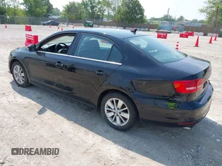 2015 Volkswagen Jetta SE с VIN 3VWD07AJ8FM302396, выставлен на аукционе IAAI как лот 42466054 с пробегом 130 356 миль миль и . История ставок и продаж доступна на DreamBid. Изображение 3.