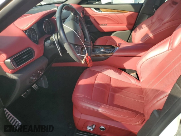 2021 Maserati Levante GranSport with VIN ZN661XUS8MX379725, listed as a Copart auction lot 82186843 with 0 mi miles. Bid and sale history available at carsss.com. Image 7.