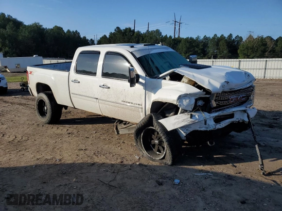 2013 GMC Sierra 3500HD SRW Denali z VIN 1GT426E86DF130266, wystawiony jako Copart lot #73859924 z przebiegiem 183 238 mil mil oraz Szkoda całkowita • Salvage title. Historia ofert i sprzedaży dostępna na DreamBid. Obrazek 4.