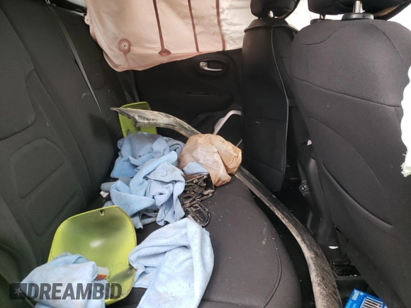 2018 Jeep Renegade Latitude with VIN ZACCJABB7JPH38825, listed as a Copart auction lot 51933265 with 91,578 mi miles and Salvage Title. Bid and sale history available at DreamBid. Image 10.