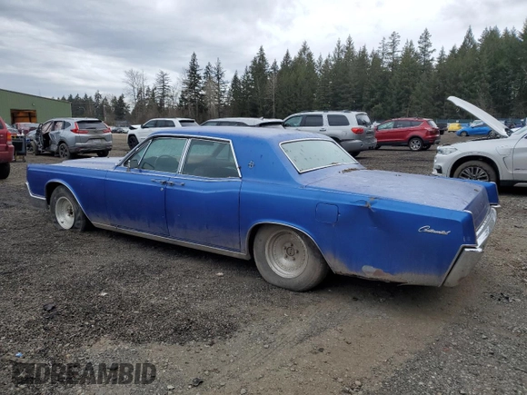 1967 Lincoln Continental with VIN 7Y82G808697, listed as a Copart auction lot 45420305 with 5,451 mi miles and Clean Title. Bid and sale history available at DreamBid. Image 2.