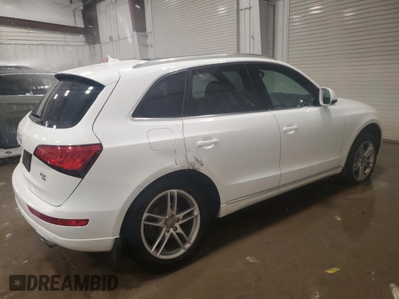 2014 Audi Q5 Premium Plus with VIN WA1LFAFP5EA072846, listed as a Copart auction lot 45641175 with 151,498 mi miles and Salvage Title. Bid and sale history available at carsss.com. Image 3.