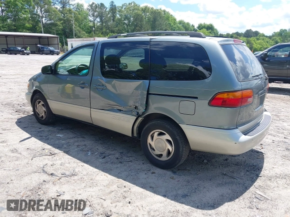 1998 Toyota Sienna LE with VIN 4T3ZF13C9WU029468, listed as a IAAI auction lot 42199057 with Not provided miles and . Bid and sale history available at DreamBid. Image 3.
