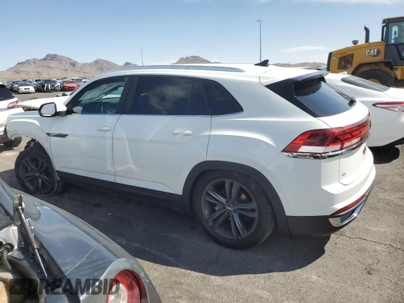 2024 Volkswagen Atlas SE with VIN 1V2HE2CA9RC209090, listed as a Copart auction lot 53399215 with 24,270 mi miles and Salvage title. Bid and sale history available at DreamBid. Image 2.