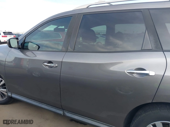 2017 Nissan Pathfinder SV with VIN 5N1DR2MNXHC638433, listed as a IAAI auction lot 41688692 with 85,972 mi miles. Bid and sale history available at carsss.com. Image 15.
