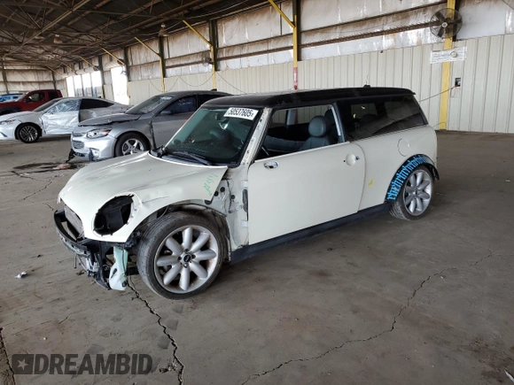 2010 MINI Clubman z VIN WMWML3C51ATX52238, wystawiony jako Copart lot #50537605 z przebiegiem 96 000 mil mil oraz Szkoda całkowita • Salvage title. Historia ofert i sprzedaży dostępna na DreamBid. Obrazek 1.