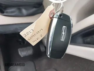 2017 Lincoln MKZ Hybrid Reserve с VIN 3LN6L5MU3HR609831, выставлен на аукционе IAAI как лот 42118573 с пробегом 64 246 миль миль и . История ставок и продаж доступна на DreamBid. Изображение 11.