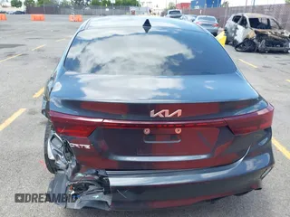 2023 Kia Forte LXS z VIN 3KPF24ADXPE608509, wystawiony jako IAAI lot #42257038 z przebiegiem 19 283 mil mil oraz . Historia ofert i sprzedaży dostępna na DreamBid. Obrazek 16.