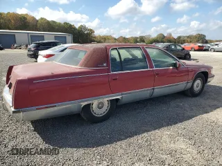 1994 Cadillac Fleetwood z VIN 1G6DW52P8RR719354, wystawiony jako Copart lot #77161044 z przebiegiem 154 480 mil mil oraz Tytuł czysty. Historia ofert i sprzedaży dostępna na DreamBid. Obrazek 3.