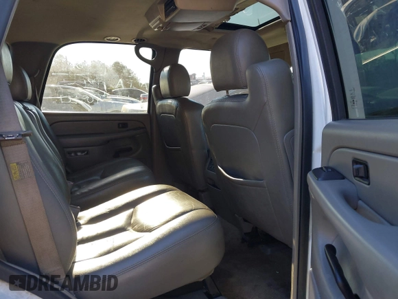 2005 GMC Yukon SLT z VIN 1GKEC13T85R204447, wystawiony jako IAAI lot #41660892 z przebiegiem 260 209 mil mil oraz . Historia ofert i sprzedaży dostępna na DreamBid. Obrazek 8.